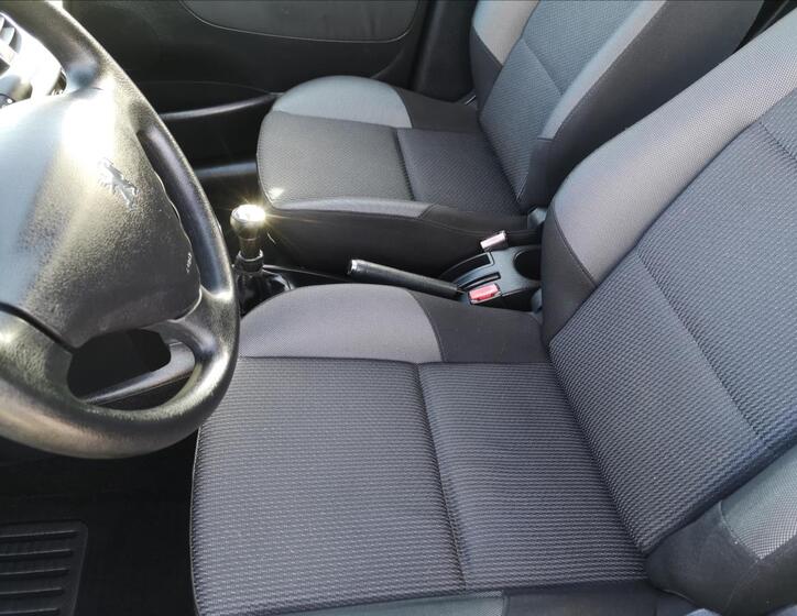 Peugeot 207 14