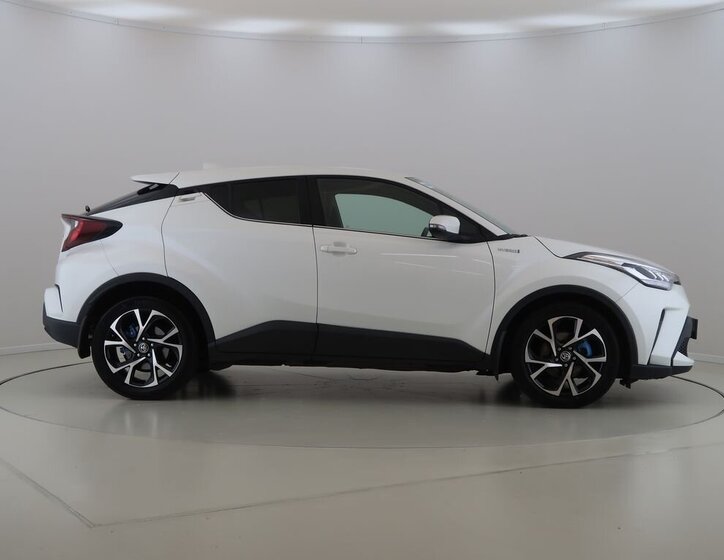 Toyota C-HR 4