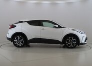 Toyota C-HR 4