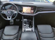 Volkswagen Touareg 6