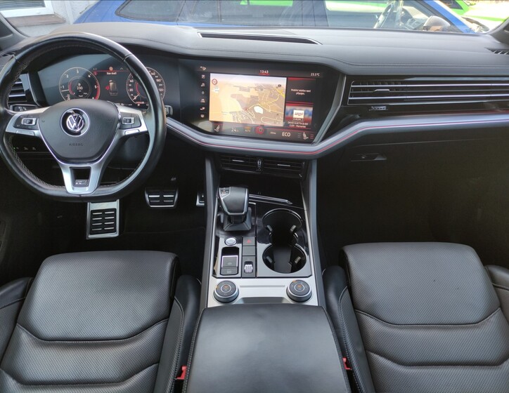 Volkswagen Touareg 6