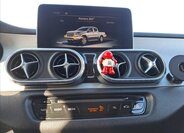 Mercedes-Benz Třídy X 17