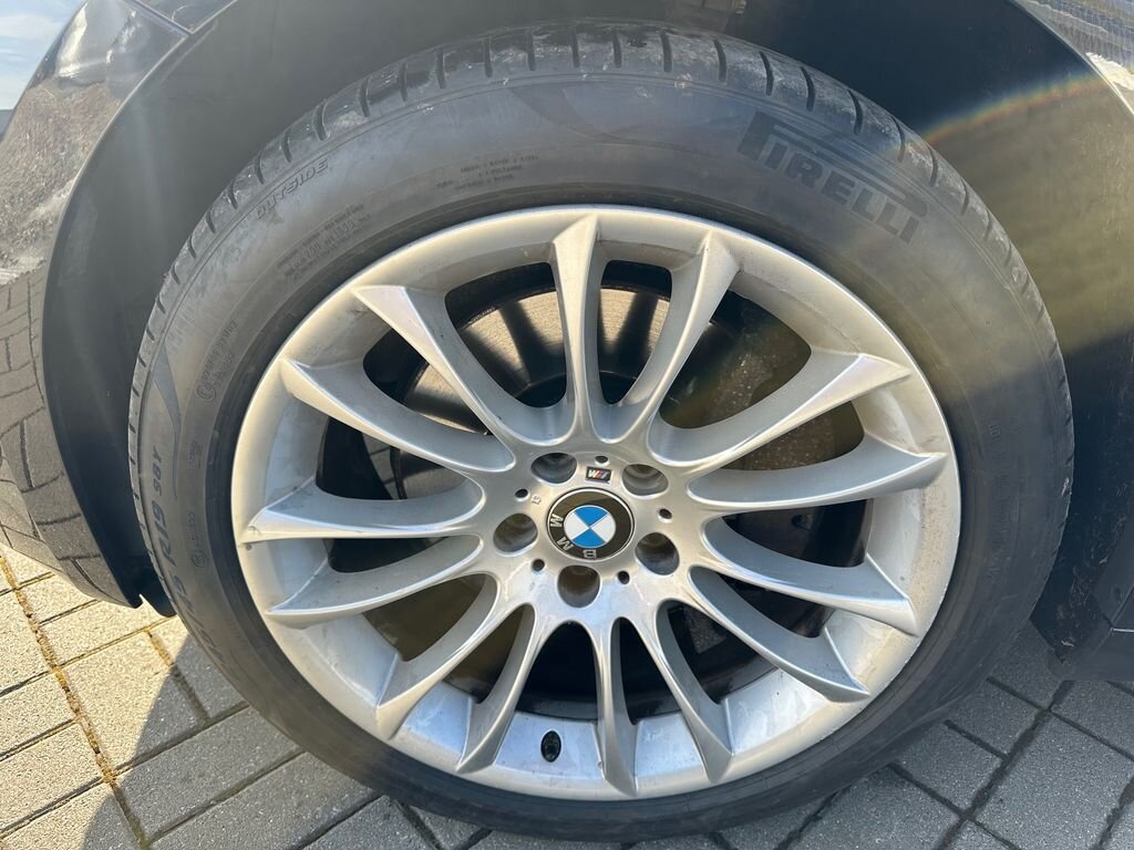 BMW Řada 5 Liftback 3,0 l 230 kw