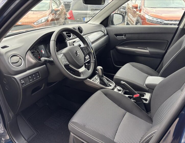 Suzuki Vitara SUV 1,4 l 81 kw