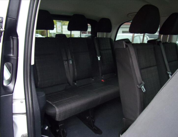 Mercedes-Benz Vito 12