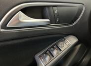 Mercedes-Benz GLA 12