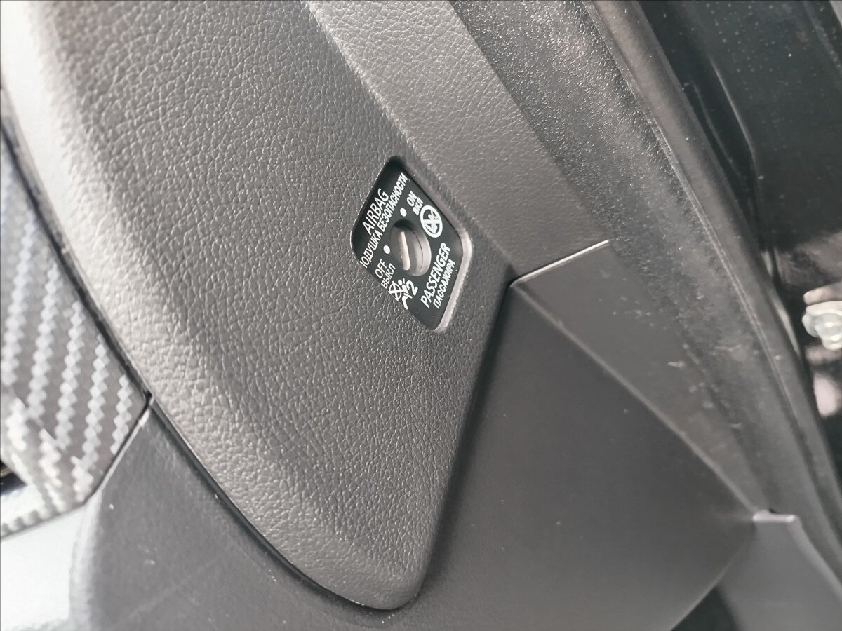 Mitsubishi Outlander SUV 2,3 l 110 kw