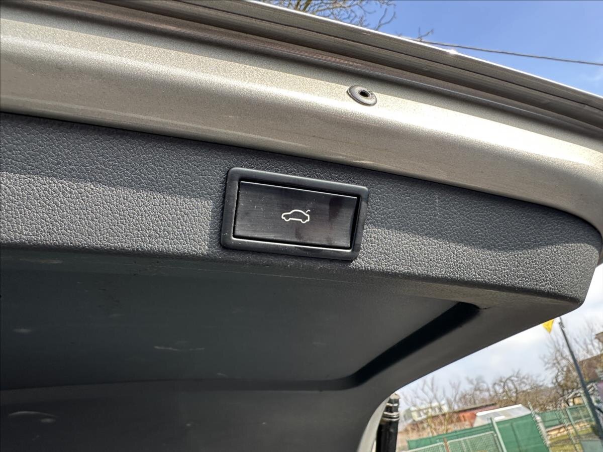 Škoda Octavia Kombi 1,5 l 110 kw