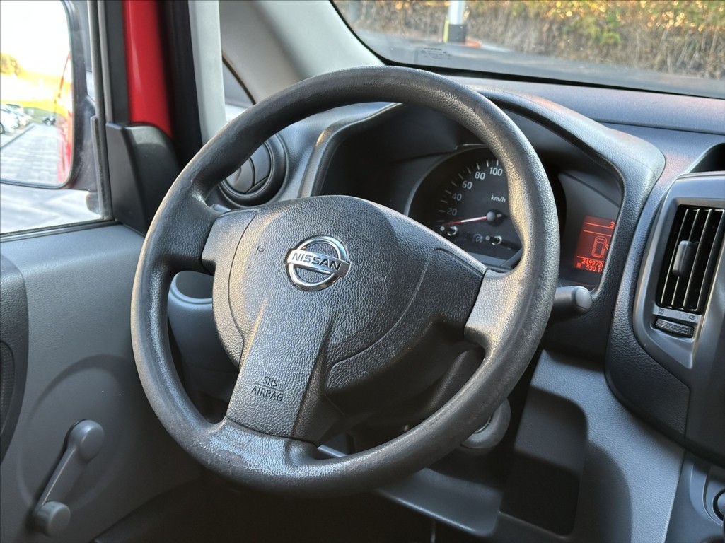 Nissan NV200