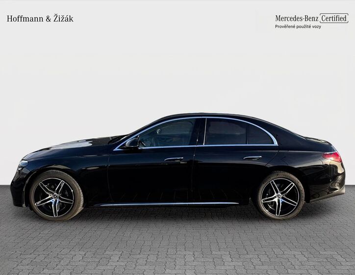 Mercedes-Benz Třídy E 8