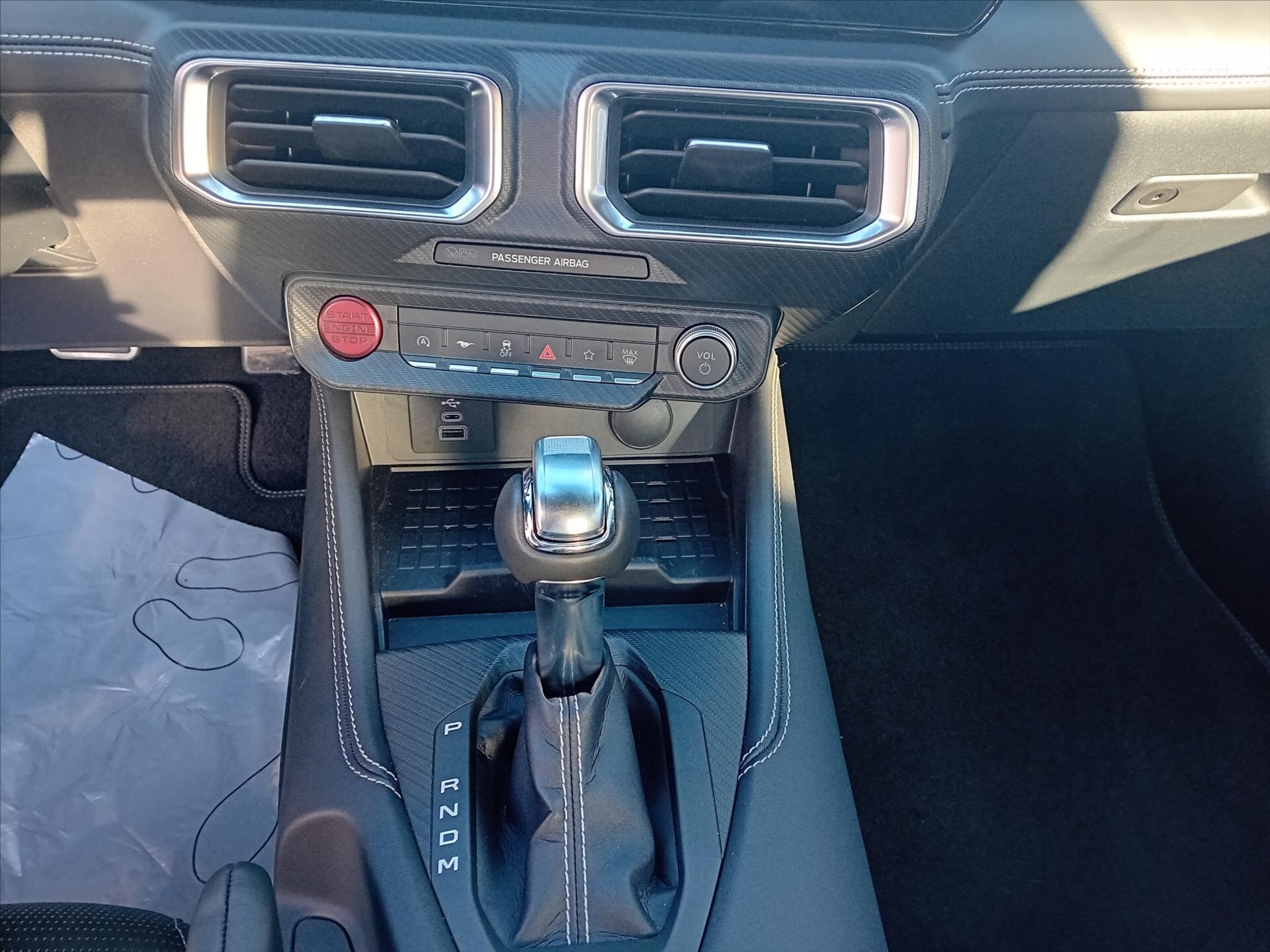 Ford Mustang Kupé 5,0 l 328 kw