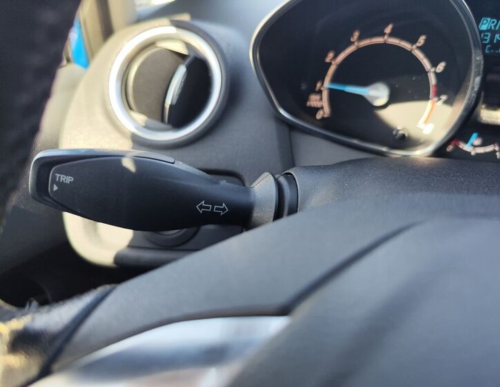 Ford Fiesta Hatchback 998,0 74 kw