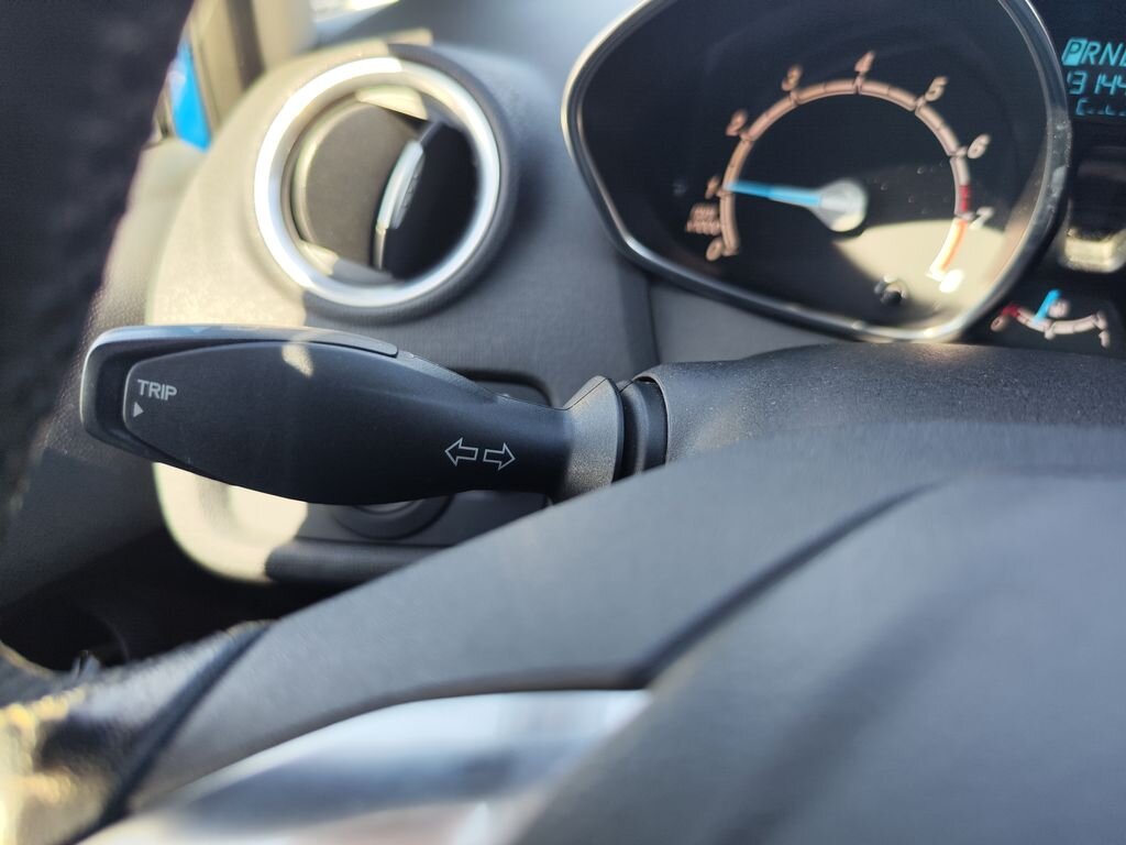 Ford Fiesta Hatchback 998,0 74 kw