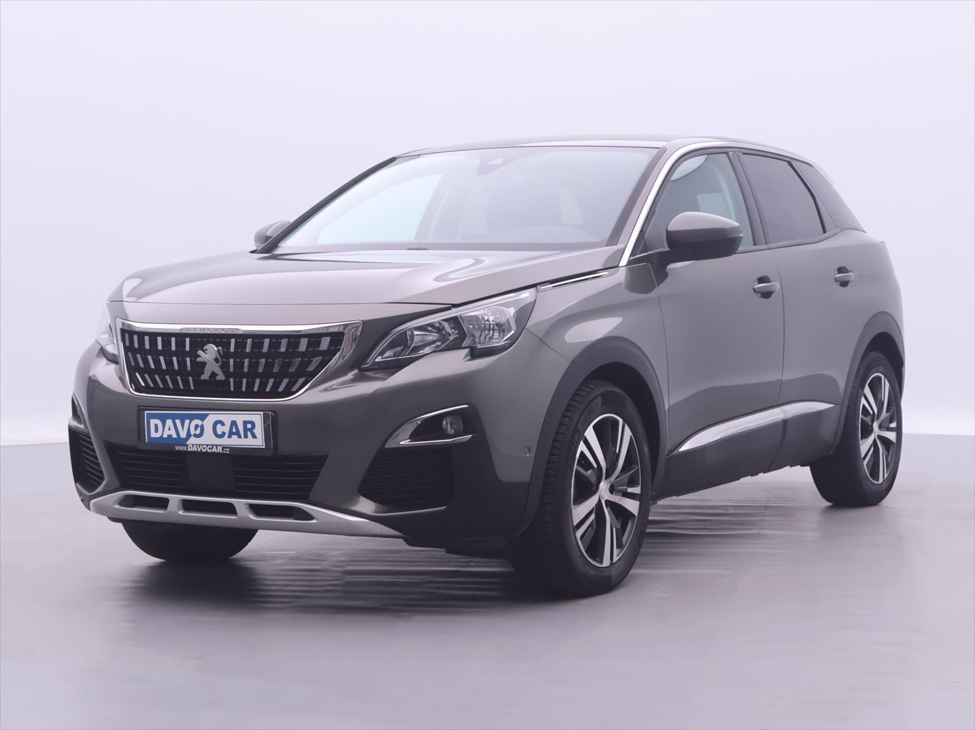 Peugeot 3008 SUV 1,2 l 96 kw