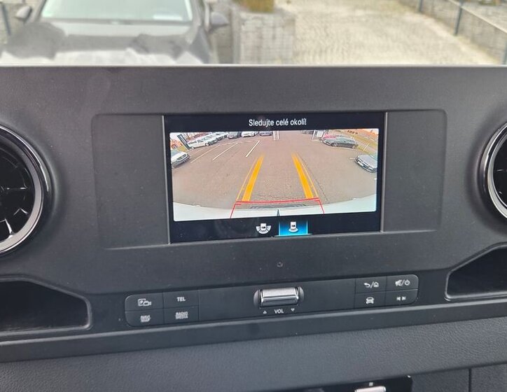 Mercedes-Benz Sprinter 13