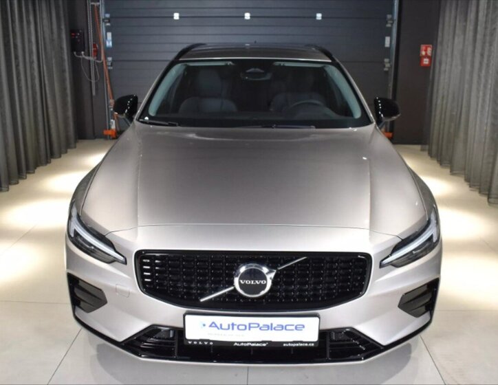 Volvo V60 Kombi 2,0 l 145 kw