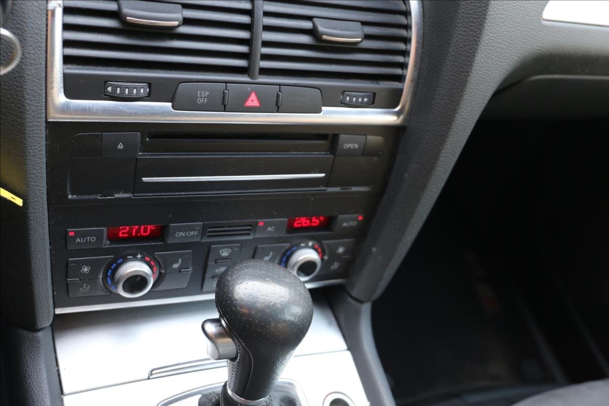 Audi Q7 Kombi 3,0 l 176 kw