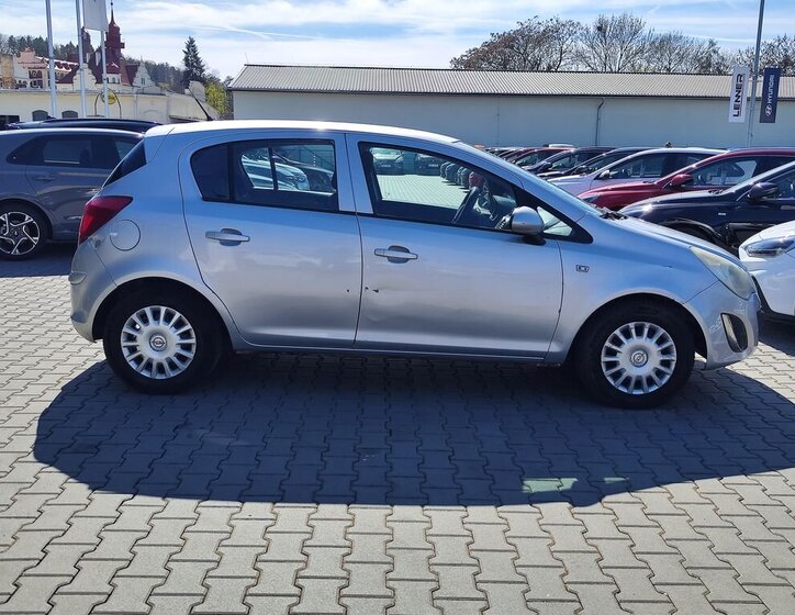 Opel Corsa Hatchback 1,2 l 63 kw