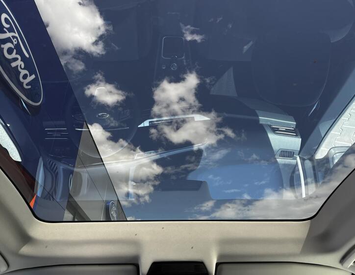 Ford Tourneo Connect 12