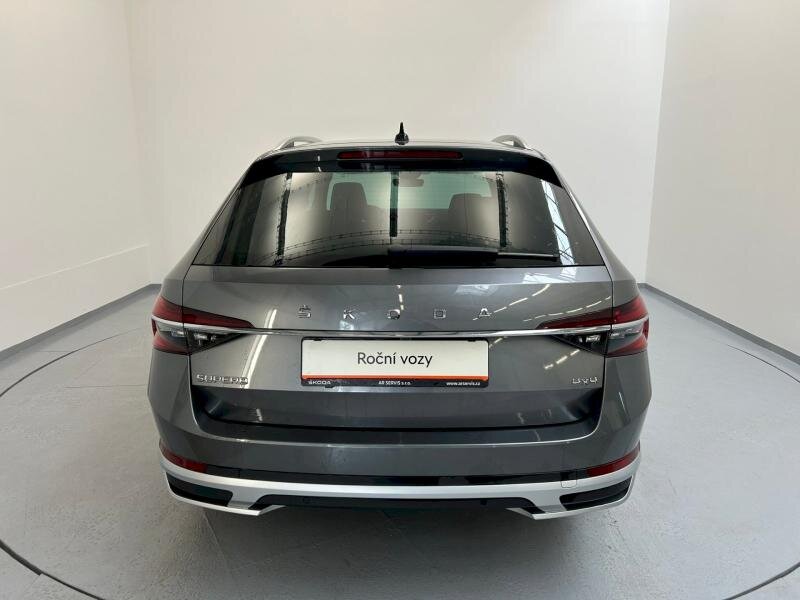 Škoda Superb Kombi 2,0 l 147 kw