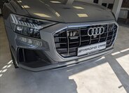 Audi Q8 Hatchback 3,0 l 250 kw