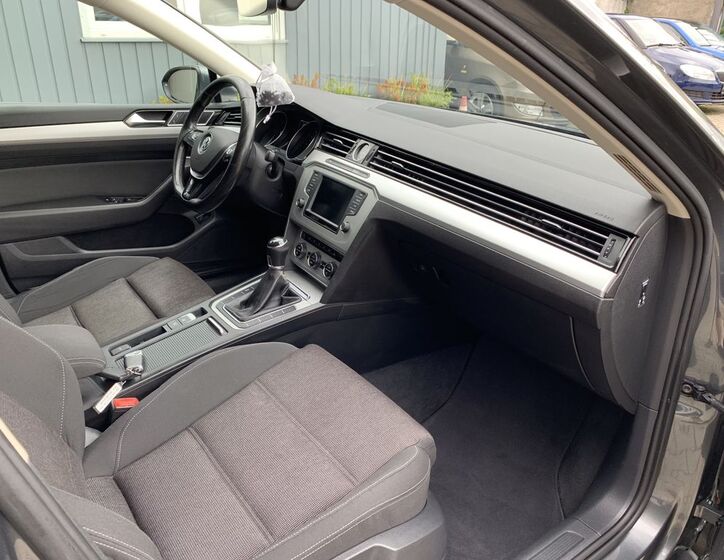 Volkswagen Passat 19