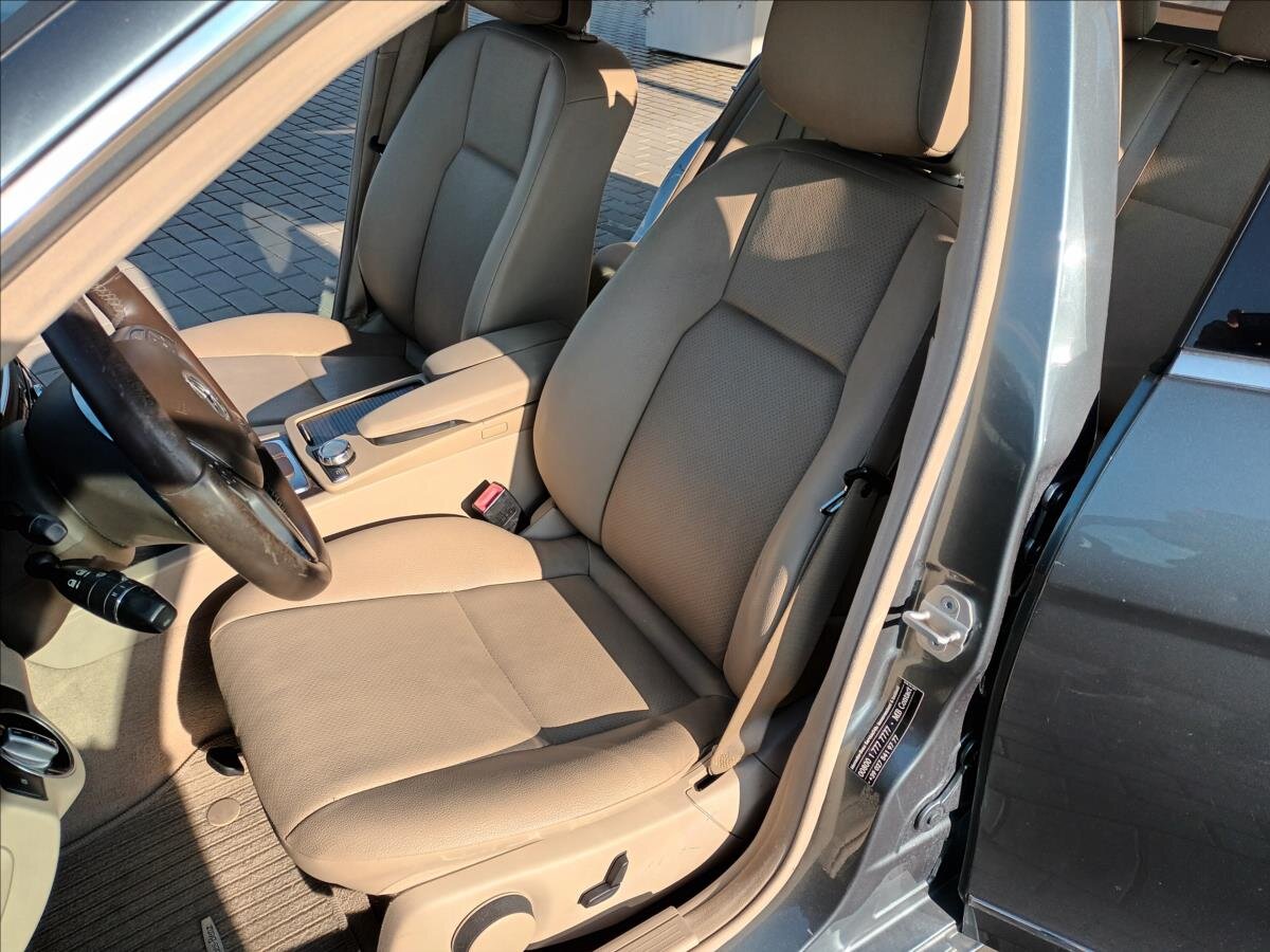 Mercedes-Benz Třídy C Kombi 2,1 l 100 kw