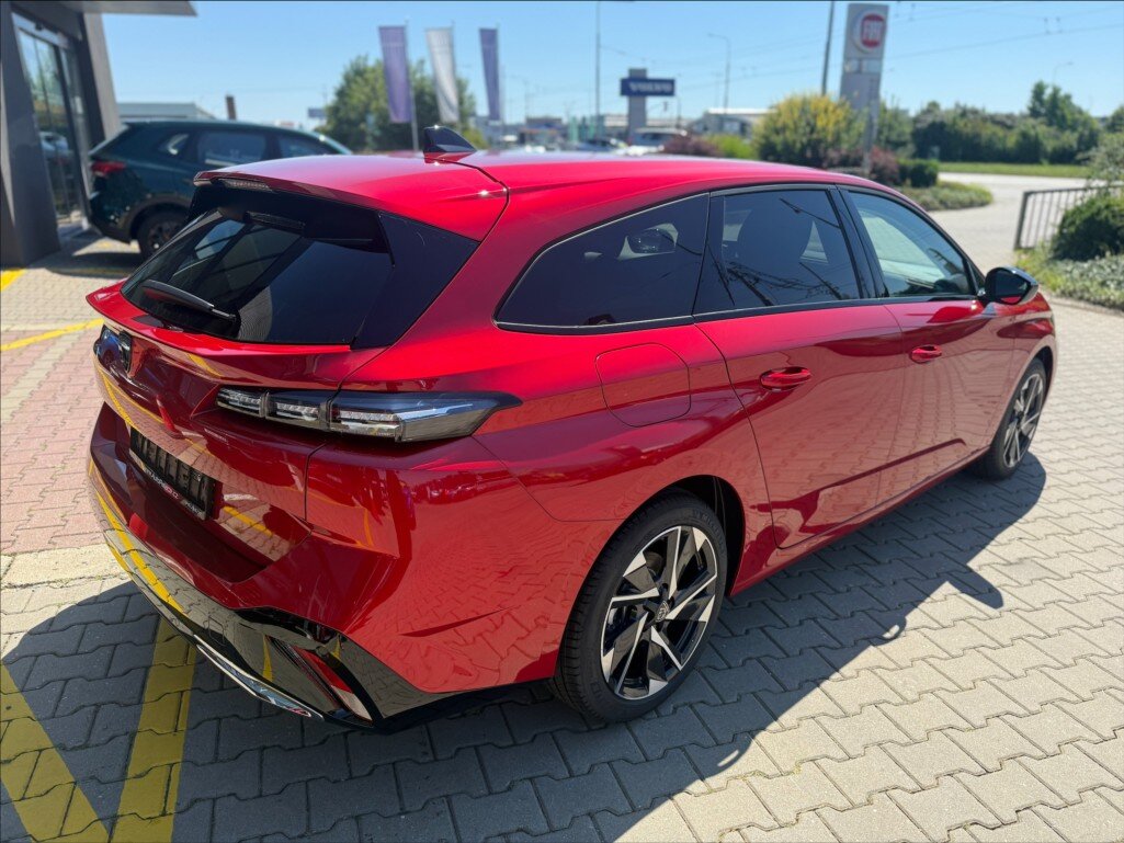 Peugeot 308 Kombi 1,2 l 107 kw