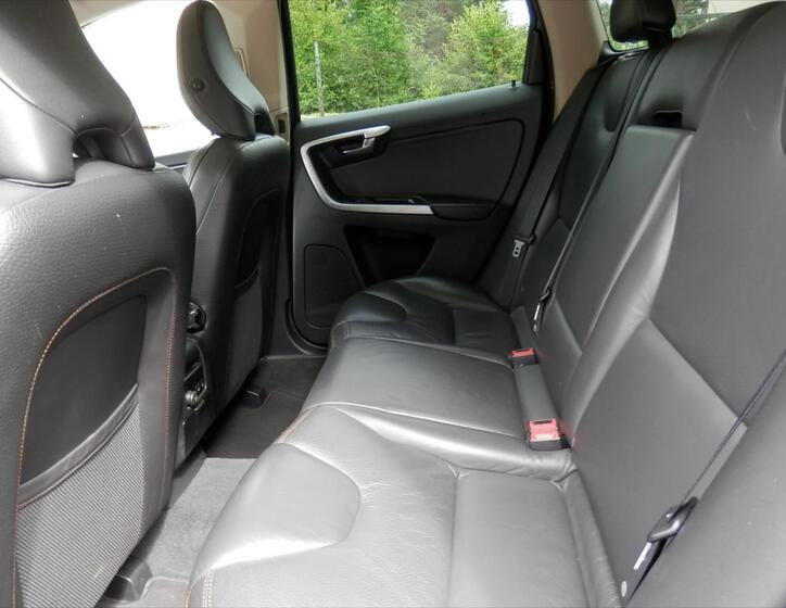 Volvo XC60 15