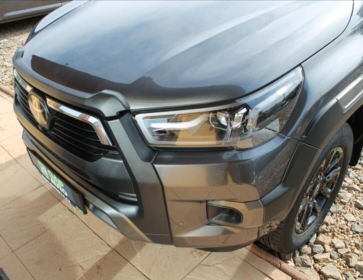 Toyota Hilux Pick-up 2,8 l 150 kw