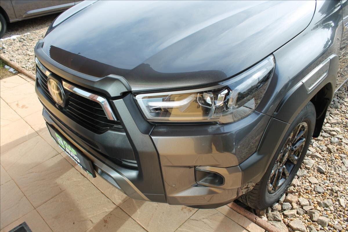 Toyota Hilux Pick-up 2,8 l 150 kw