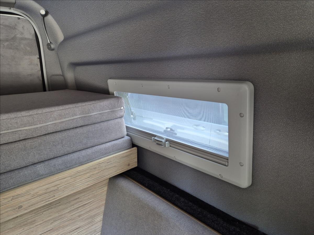 Peugeot Ostatní Ostatní 2,0 l 120 kw