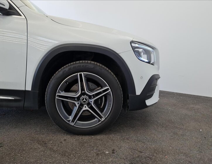 Mercedes-Benz GLB 22