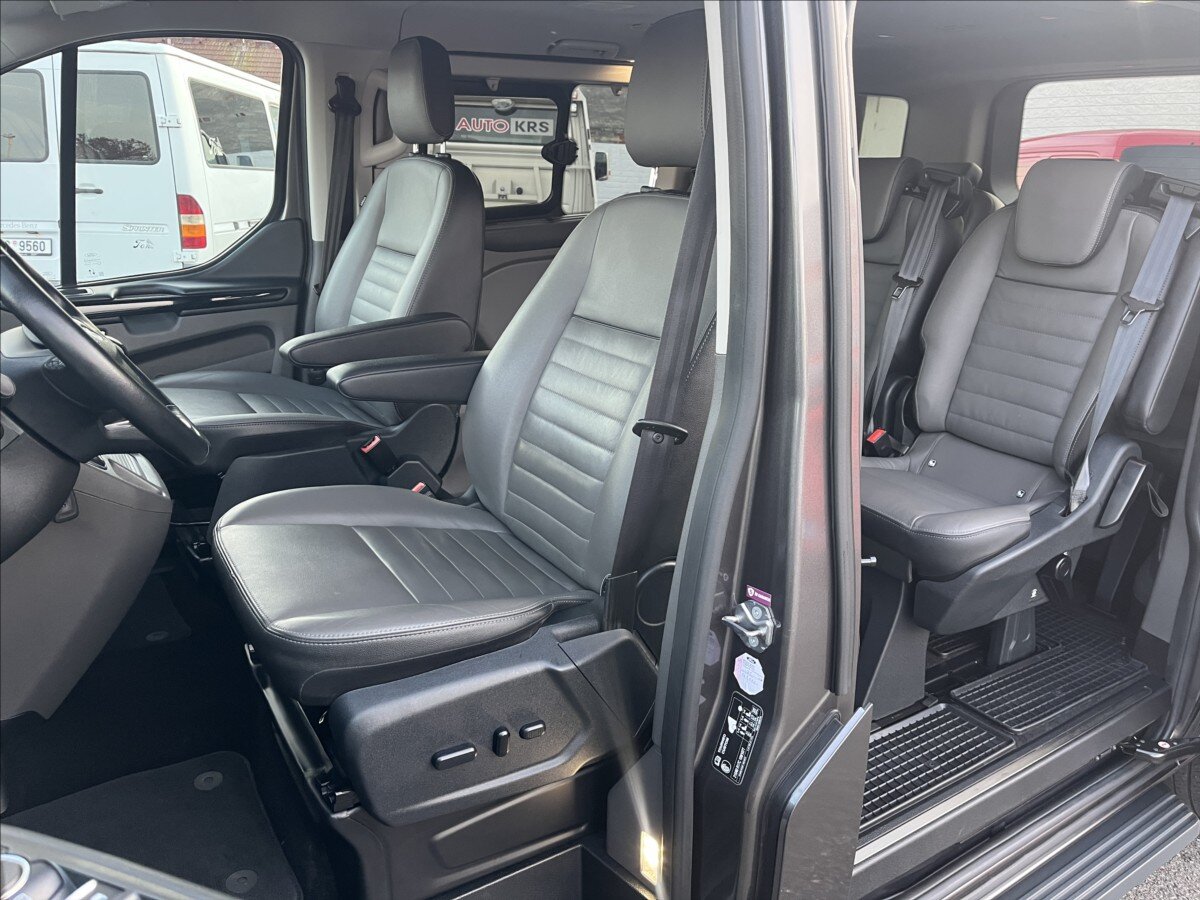 Ford Tourneo Custom Kombi 2,0 l 136 kw