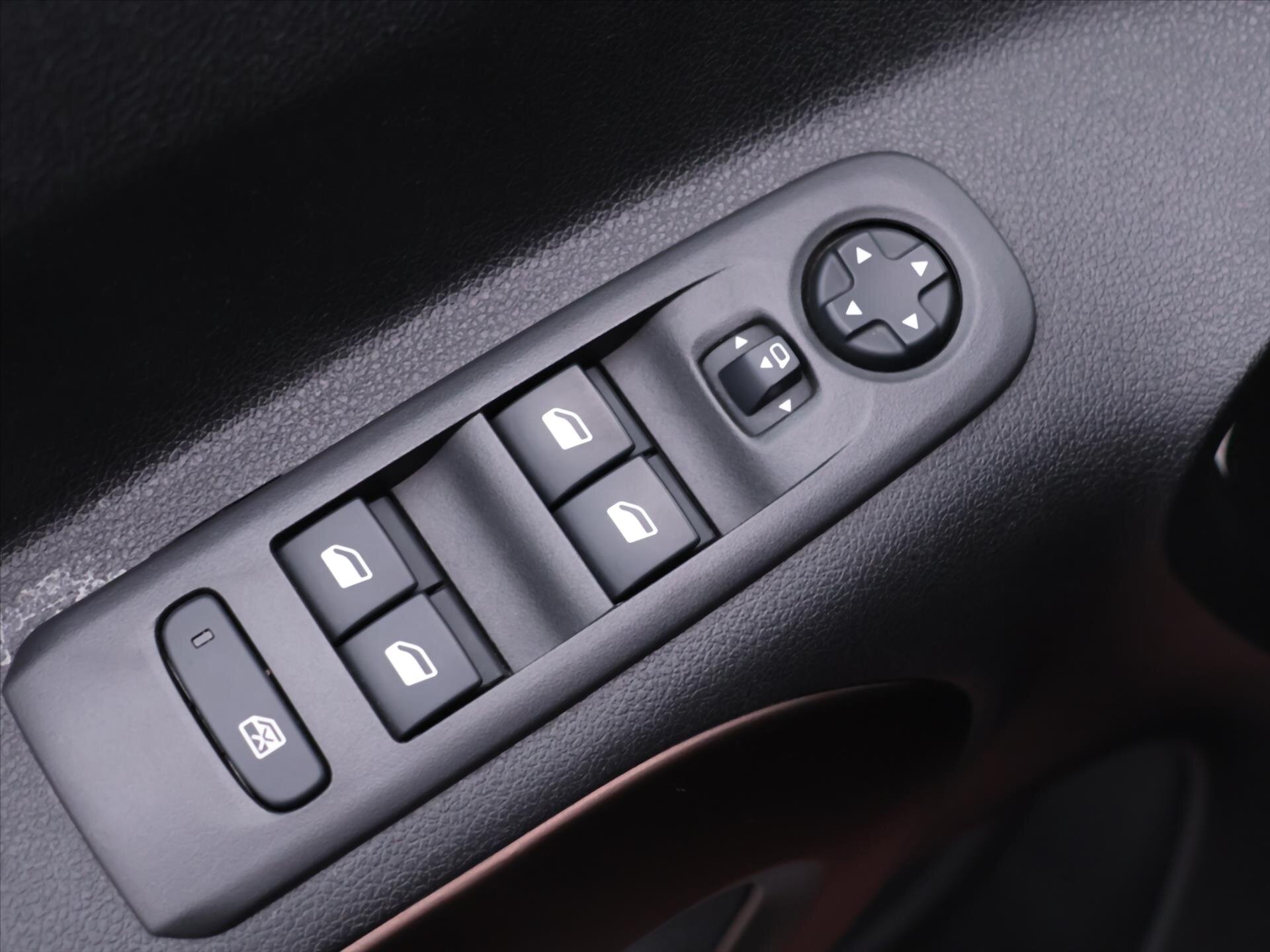 Peugeot Rifter MPV 1,5 l 96 kw