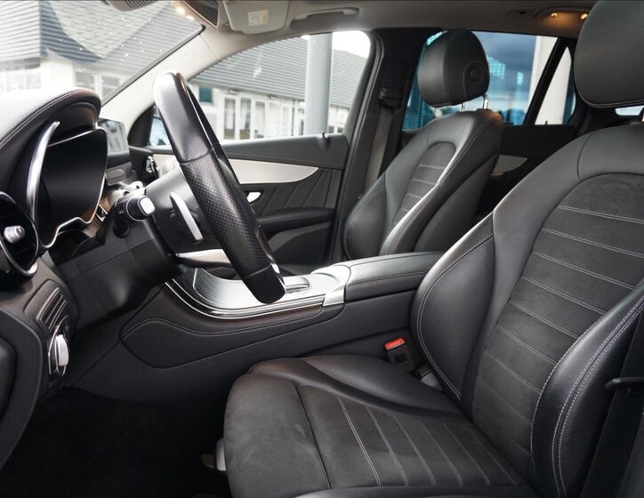 Mercedes-Benz GLC 12