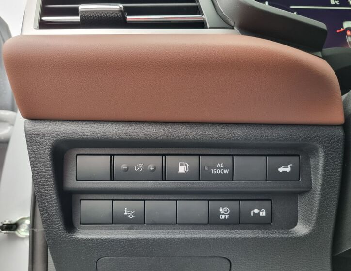 Mitsubishi Outlander 23