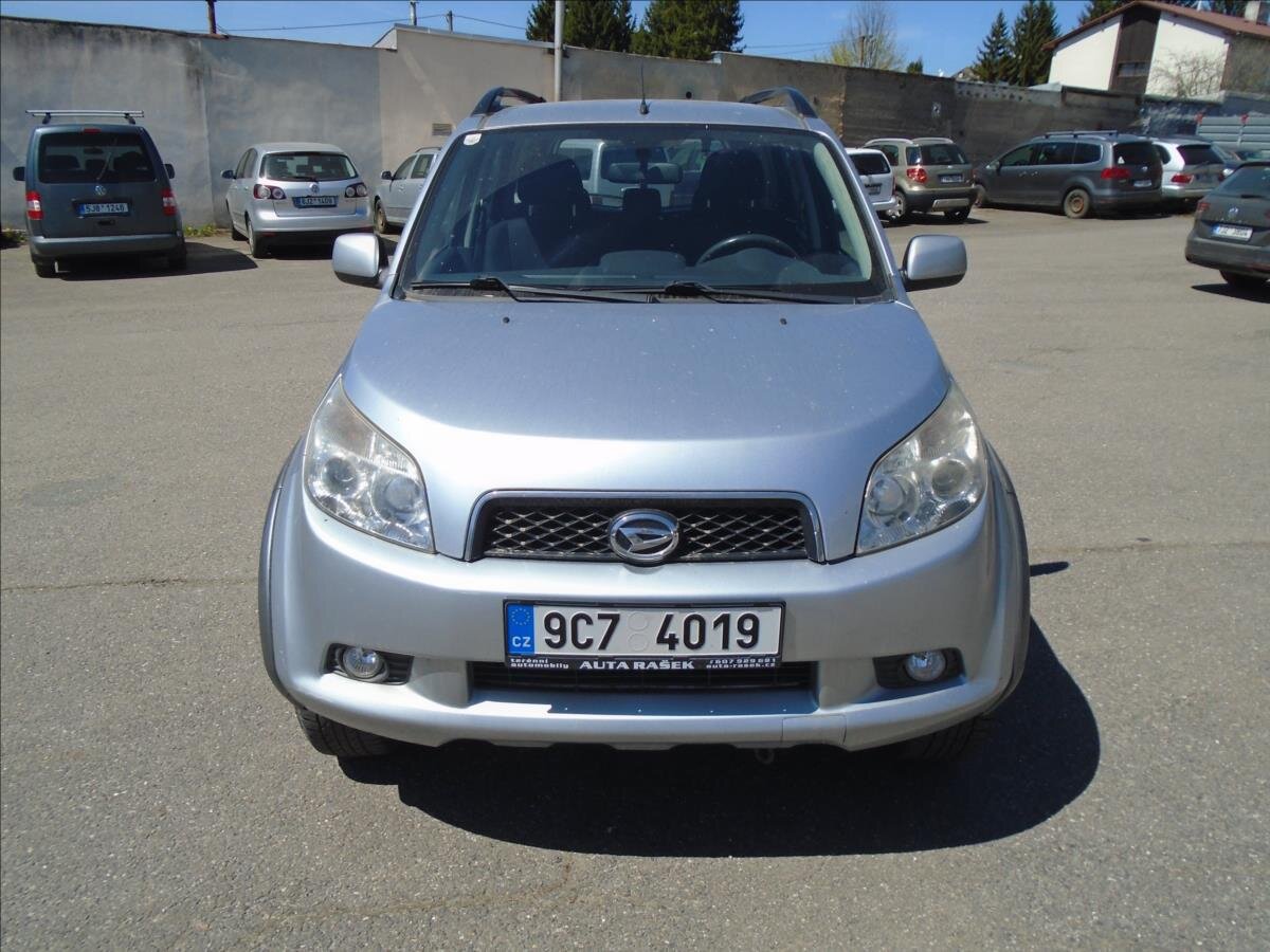 Daihatsu Terios SUV / Terénní 1,5 l 77 kw