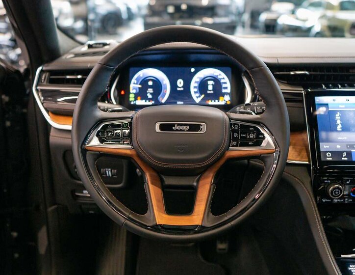 Jeep Grand Cherokee 20