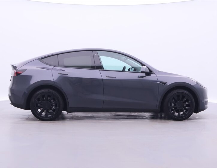 Tesla Model Y SUV / Terénní 0,0 258 kw