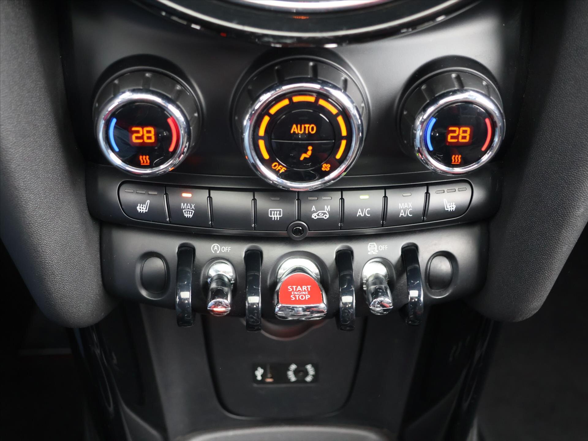 Mini Cooper Hatchback 2,0 l 170 kw