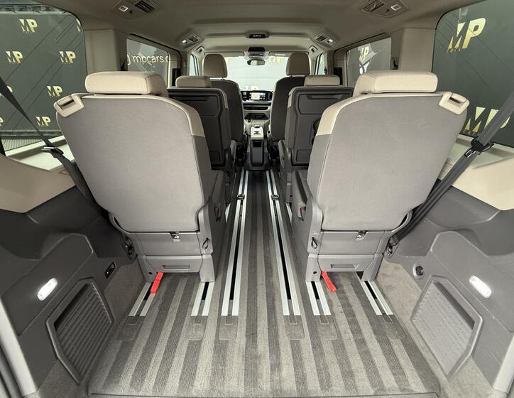 Volkswagen Multivan 18