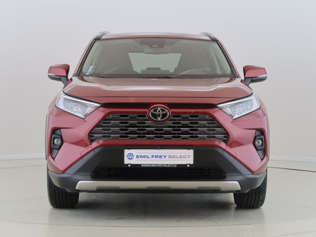 Toyota RAV4 SUV 2,0 l 129 kw