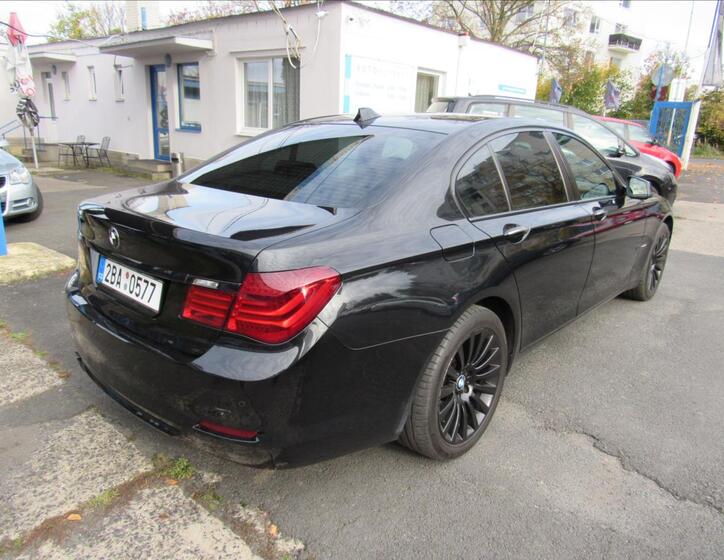 BMW Řada 7 6