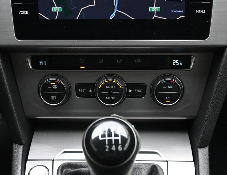 Volkswagen Passat 20