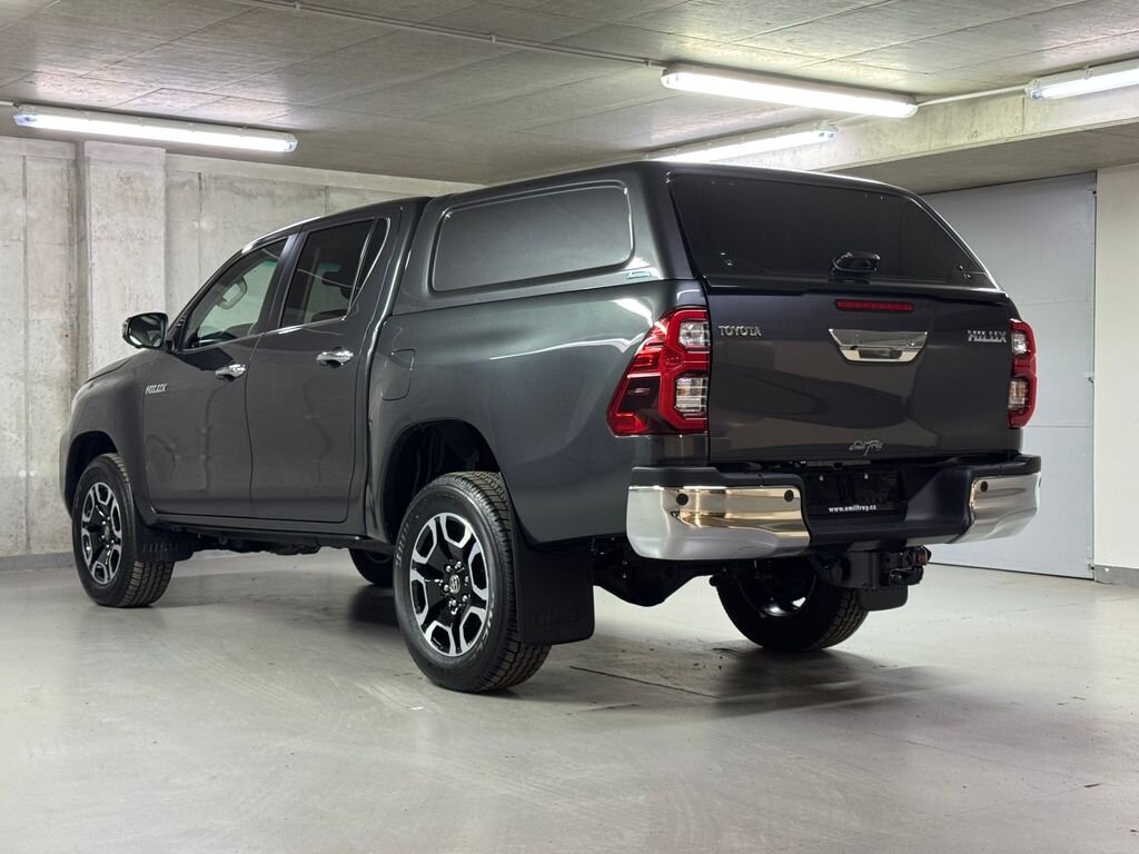 Toyota Hilux Pick-up 2,8 l 150 kw