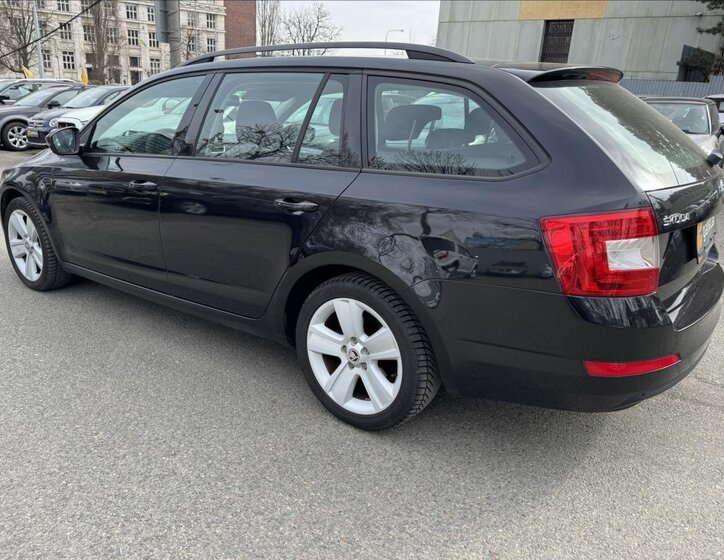 Škoda Octavia Kombi 1,6 l 77 kw