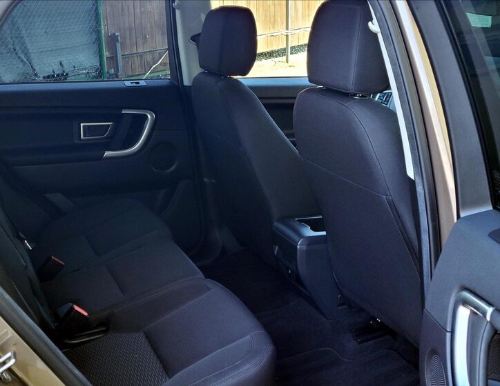 Land Rover Discovery Sport SUV / Terénní 2,0 l 110 kw