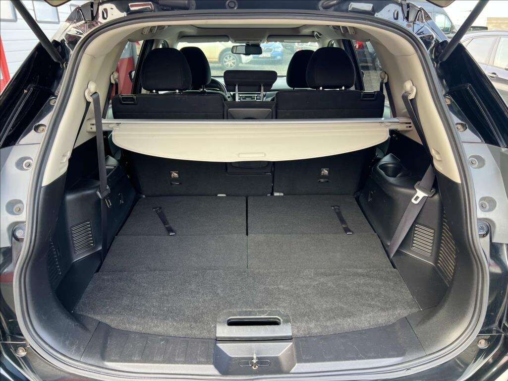 Nissan X-Trail SUV / Terénní 1,6 l 96 kw