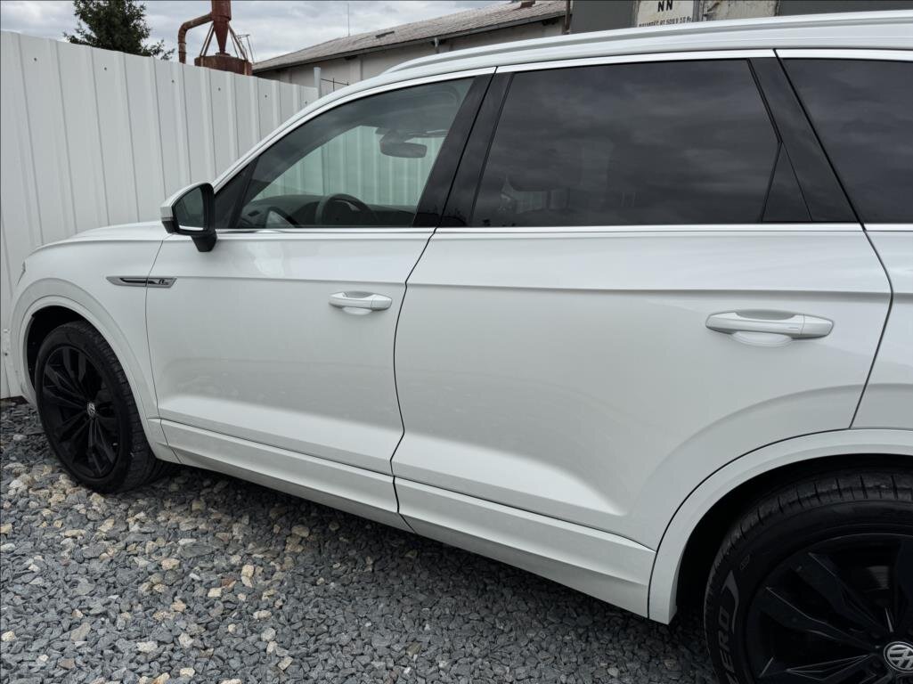 Volkswagen Touareg Kombi 3,0 l 210 kw